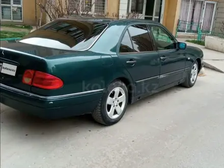 Mercedes-Benz E 230 1995 года за 1 450 000 тг. в Алматы