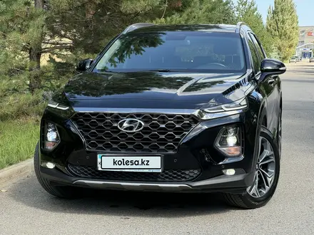 Hyundai Santa Fe 2019 года за 13 990 000 тг. в Костанай