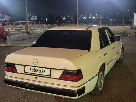 Mercedes-Benz E 280 1993 года за 1 800 000 тг. в Алматы – фото 5