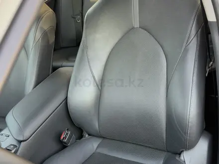 Toyota Camry 2023 года за 15 900 000 тг. в Шымкент – фото 10