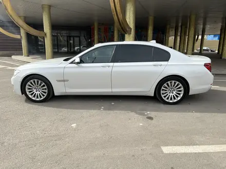BMW 750 2013 года за 25 000 000 тг. в Алматы – фото 4