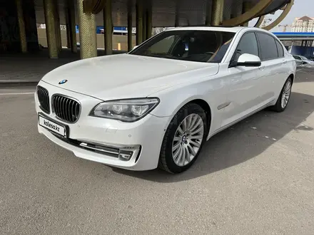 BMW 750 2013 года за 25 000 000 тг. в Алматы