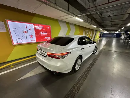 Toyota Camry 2019 года за 13 000 000 тг. в Шымкент – фото 12