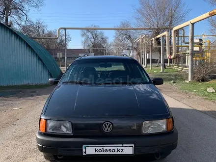 Volkswagen Passat 1990 года за 1 500 000 тг. в Есик – фото 2