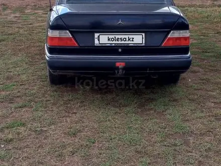 Mercedes-Benz E 200 1992 года за 1 650 000 тг. в Астана – фото 8