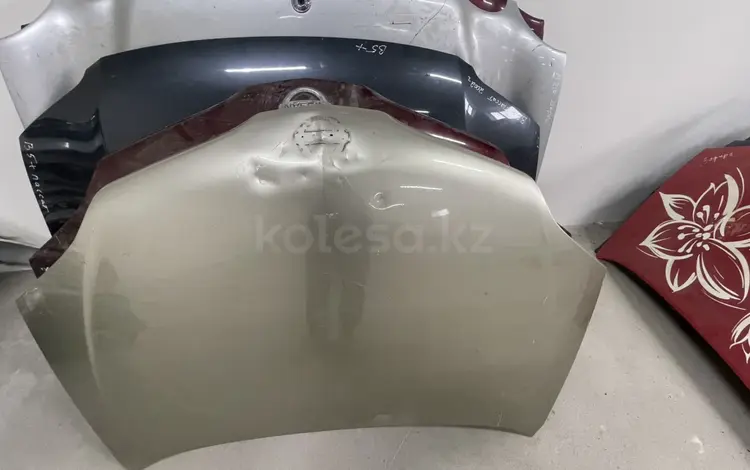 Капот Nissan Primera P12 за 12 200 тг. в Актобе