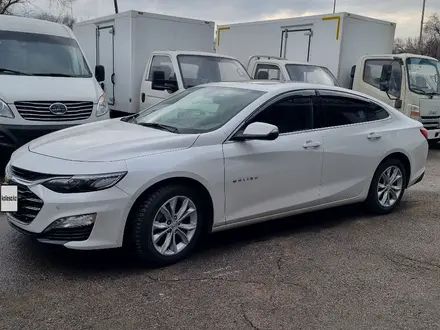 Chevrolet Malibu 2020 года за 9 300 000 тг. в Алматы