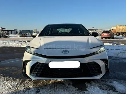 Toyota Camry 2024 года за 16 999 999 тг. в Алматы – фото 2