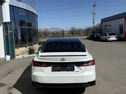 Toyota Camry 2024 года за 15 500 000 тг. в Атырау – фото 2