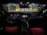 Toyota Camry 2019 годаүшін13 200 000 тг. в Астана – фото 5