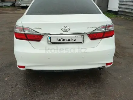 Toyota Camry 2015 года за 10 300 000 тг. в Астана – фото 3