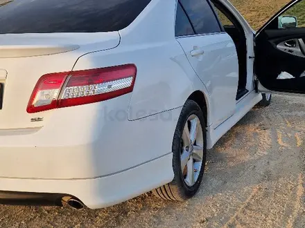 Toyota Camry 2011 года за 6 000 000 тг. в Жанаозен – фото 3