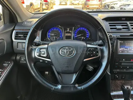 Toyota Camry 2016 года за 9 700 000 тг. в Астана – фото 13