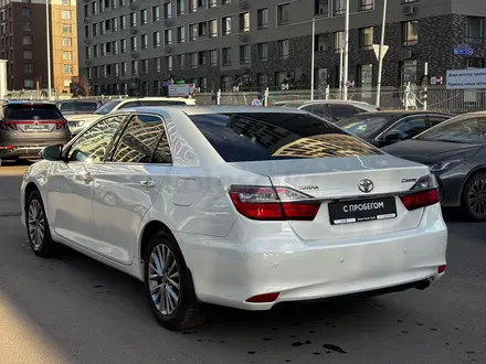 Toyota Camry 2016 года за 9 700 000 тг. в Астана – фото 2