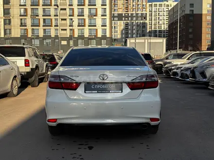 Toyota Camry 2016 года за 9 700 000 тг. в Астана – фото 4