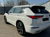 Mitsubishi Outlander 2024 года за 20 700 000 тг. в Алматы – фото 4