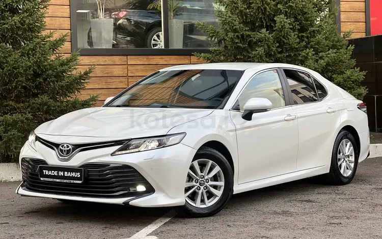 Toyota Camry 2018 годаүшін11 300 000 тг. в Караганда