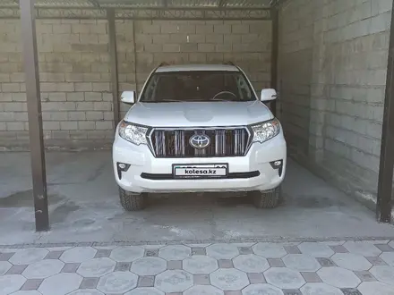 Toyota Land Cruiser Prado 2023 года за 28 500 000 тг. в Тараз