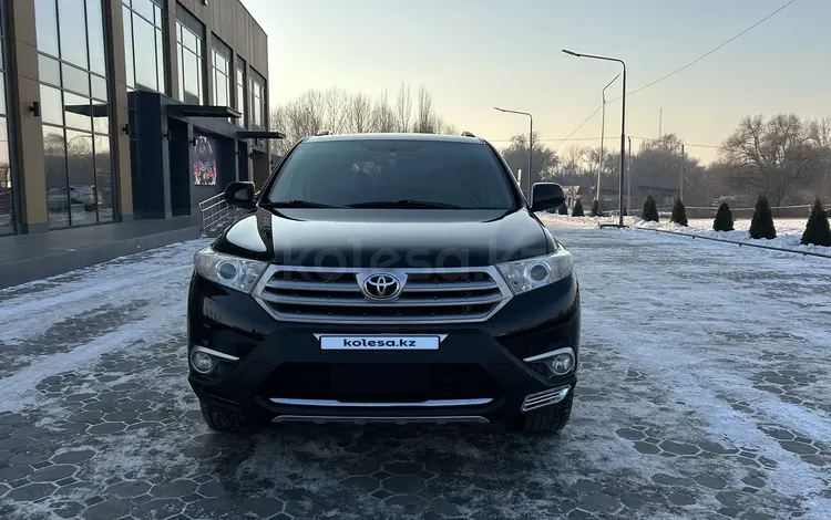 Toyota Highlander 2012 годаfor11 900 000 тг. в Алматы