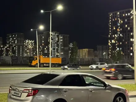 Toyota Camry 2013 года за 6 400 000 тг. в Астана – фото 3