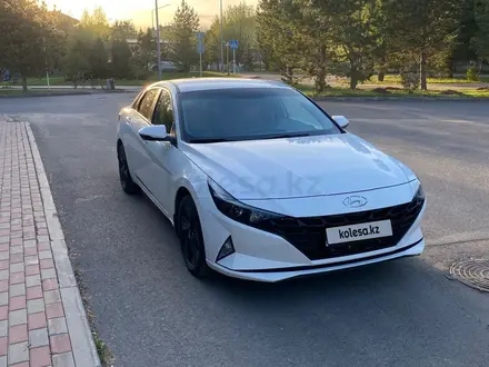 Hyundai Elantra 2022 года за 8 300 000 тг. в Актобе – фото 6