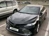 Toyota Camry 2021 года за 16 500 000 тг. в Алматы – фото 2