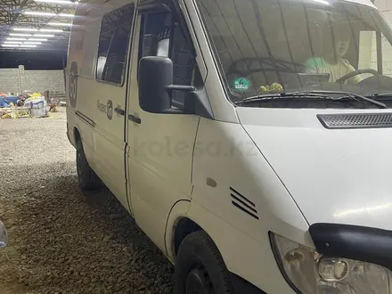 Mercedes-Benz Sprinter 2003 года за 6 000 000 тг. в Алматы – фото 3