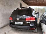 Volkswagen Touareg 2006 годаүшін4 500 000 тг. в Алматы – фото 2