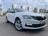 Skoda Octavia 2019 года за 9 999 999 тг. в Астана – фото 4