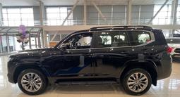 Toyota Land Cruiser Premium+ 2025 года за 73 190 000 тг. в Алматы – фото 2