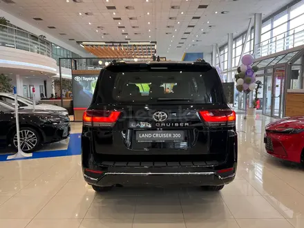 Toyota Land Cruiser Premium+ 2025 года за 72 427 409 тг. в Алматы – фото 4