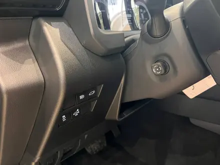Toyota Land Cruiser Premium+ 2025 года за 72 427 409 тг. в Алматы – фото 9