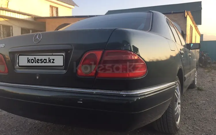 Mercedes-Benz E 280 1998 года за 5 500 000 тг. в Петропавловск