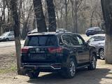 Toyota Land Cruiser 2021 годаfor44 000 000 тг. в Жанаозен – фото 2