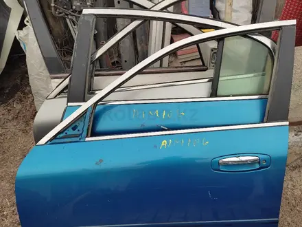 Двери infinity g35 sedan левая сторона за 45 000 тг. в Алматы