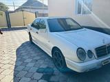 Mercedes-Benz E 200 1996 годаүшін2 500 000 тг. в Алматы – фото 5