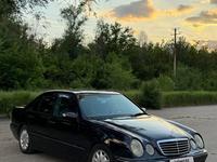 Mercedes-Benz E 240 2000 года за 2 850 000 тг. в Алматы