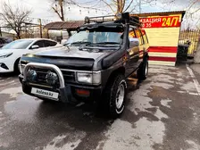 Nissan Terrano, 1995