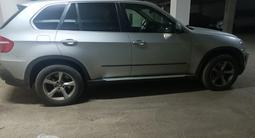 BMW X5 2009 года за 7 500 000 тг. в Астана – фото 2