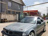 BMW 320 1991 года за 800 000 тг. в Алматы – фото 3