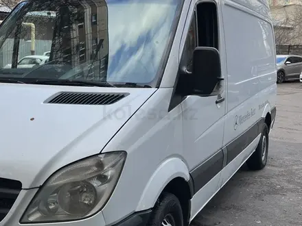 Mercedes-Benz Sprinter 2011 года за 15 000 000 тг. в Алматы – фото 2