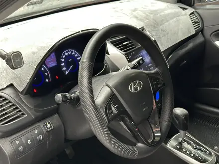 Hyundai Solaris 2011 года за 3 750 000 тг. в Актобе – фото 12