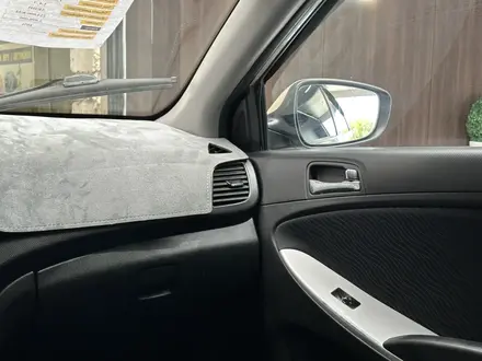 Hyundai Solaris 2011 года за 3 750 000 тг. в Актобе – фото 10