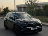 Toyota Highlander 2022 года за 23 000 000 тг. в Алматы – фото 3