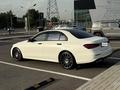 Mercedes-Benz E 350 2023 годаfor35 490 000 тг. в Алматы – фото 48