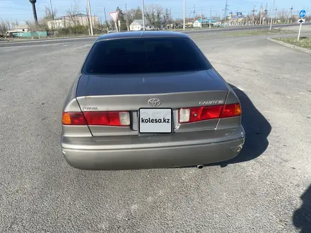 Toyota Camry 2000 года за 3 800 000 тг. в Ушарал – фото 3