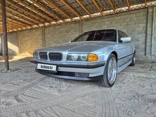 BMW 728