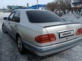 Mercedes-Benz E 230 1997 годаүшін2 800 000 тг. в Петропавловск – фото 4