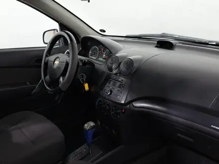 Chevrolet Aveo 2013 года за 2 490 000 тг. в Астана – фото 16