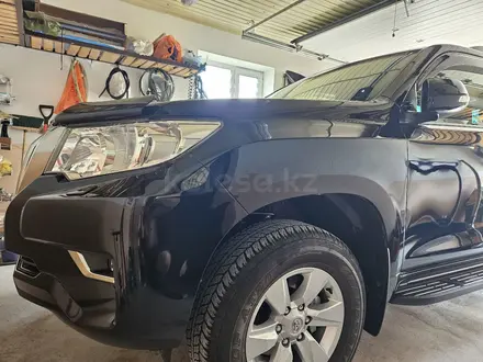 Toyota Land Cruiser Prado 2021 года за 27 000 000 тг. в Караганда